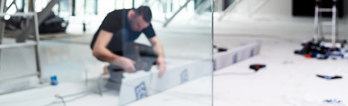 Emergency Commercial Glass Repair in Ives Estates, FL